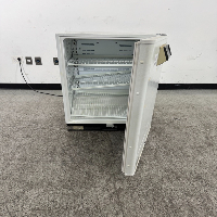 Panasonic Laboratory Undercounter Refrigerator image 3